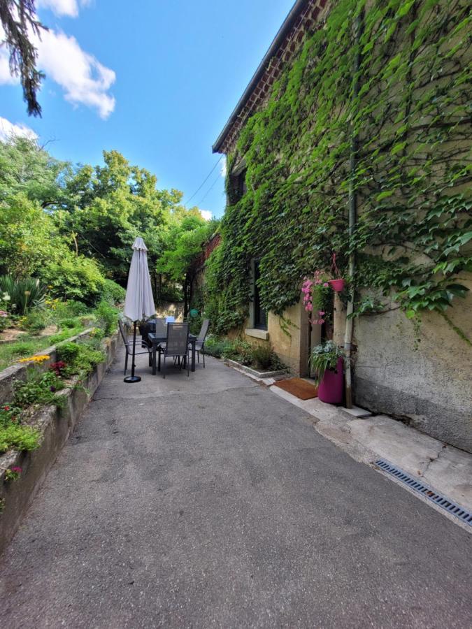 セル La Reyniere Bed & Breakfast エクステリア 写真