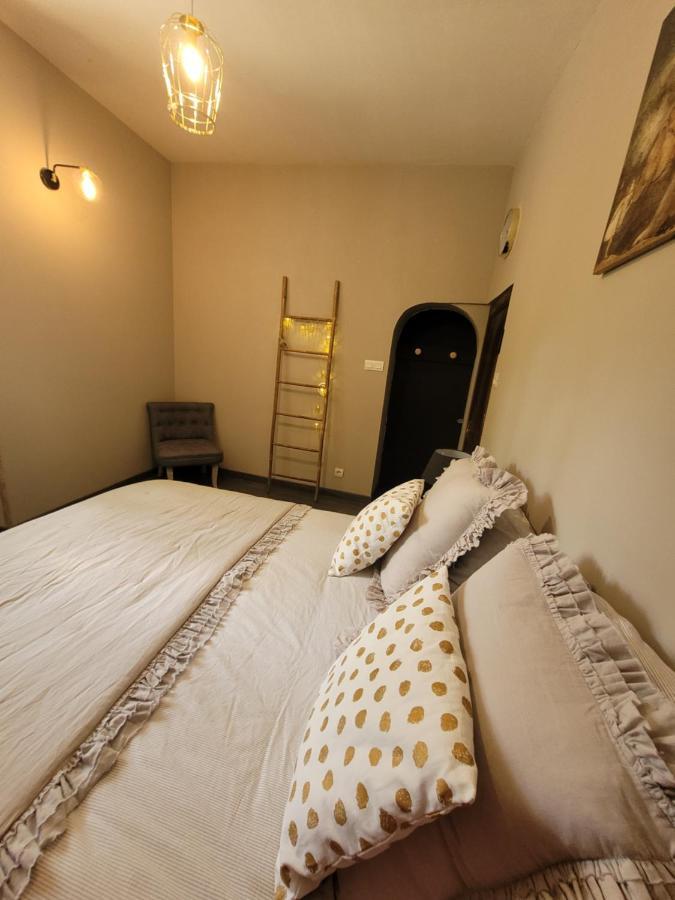 セル La Reyniere Bed & Breakfast 部屋 写真